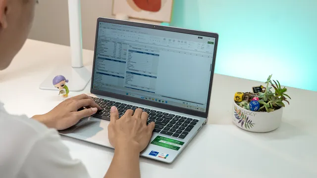 Dell Inspiron 15 3530 Core i7: Laptop Văn Phòng Tốt Nhất Cho Dân Kế Toán?