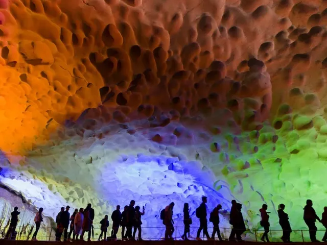 [Mạo Hiểm](/bai-viet/du-lich-mao-hiem-viet-nam-2026-zipline-trekking-kham-pha-hang-dong-tuyet-dinh) & Thể Thao Tại [Việt Nam](/bai-viet/du-lich-mao-hiem-viet-nam-2026-zipline-trekking-kham-pha-hang-dong-tuyet-dinh) 2026: Chinh Phục Những [Trải Nghiệm](/bai-viet/du-lich-ben-vung-viet-nam-2026-top-diem-den-xanh-eco-tour-dang-trai-nghiem) Cực Đoan