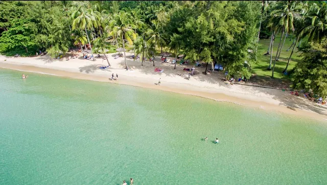 Bãi Biển Phú Quốc Và Nha Trang 2026: Hướng Dẫn Kỳ Nghỉ Hoàn Hảo