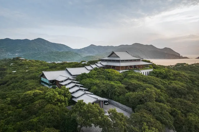 Amanoi 2026: Trải nghiệm wellness, ẩm thực và nghệ thuật
