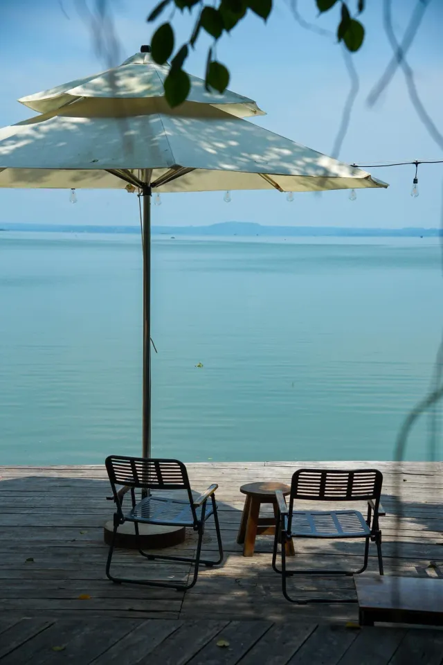 Dia-diem-Aqua-Glamping-ELLE