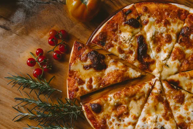 30 quán pizza ngon nhất Amsterdam: gợi ý ăn uống khi du lịch