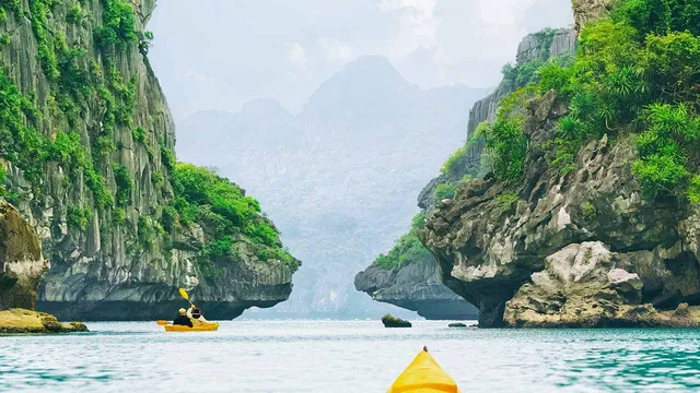 Du lịch Hạ Long tiết kiệm: 10 điểm vui chơi miễn phí