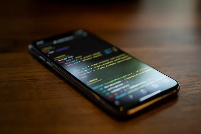 Mẹo dùng tài khoản Google và YouTube khi du lịch nước ngoài 2026
