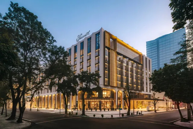 Fairmont-Hanoi-di-san-ELLE