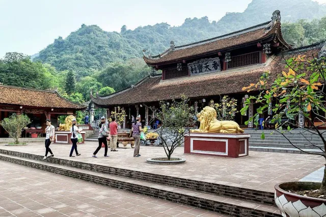 chua-huong-o-ha-noi-du-lich-tam-linh