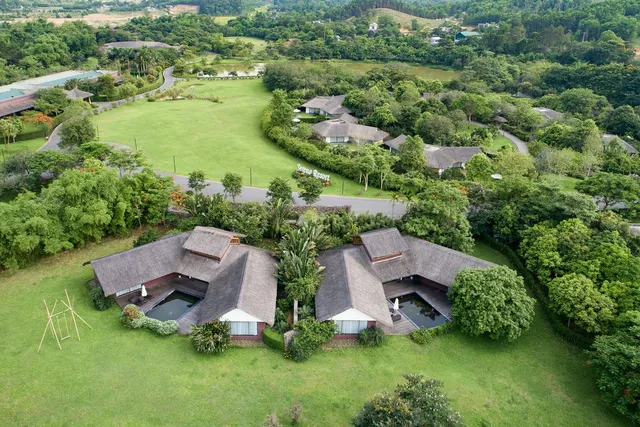 Serena Resort Hòa Bình 2026: Review và kinh nghiệm đi