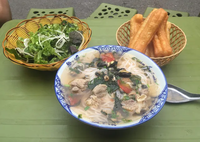 Street_food_in_Hanoi