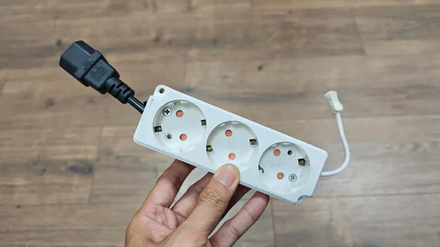 Hướng dẫn DIY ổ cắm Schuko có dây nối đất rời loại bỏ rò điện