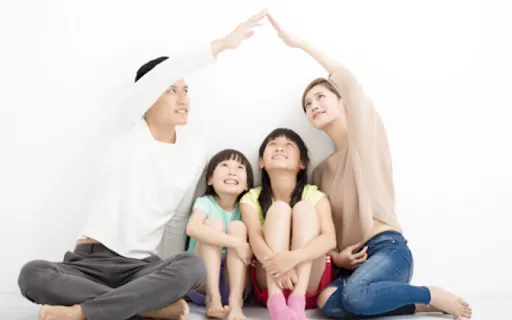 Bảo hiểm chăm sóc sức khỏe khác gì với bảo hiểm y tế? Bảo hiểm nào tốt nhất hiện nay?