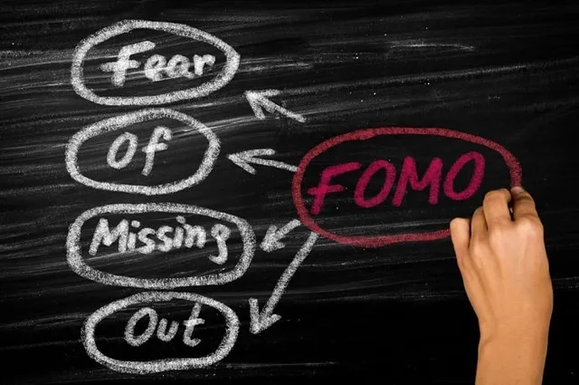 Tránh bẫy tâm lý FOMO trong đầu tư chứng khoán - 9 cách kiểm soát cảm xúc