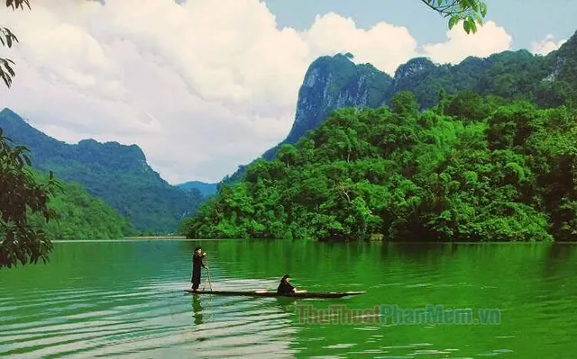 ho-lon-nhat-viet-nam-top-10-ho-lon-nhat-viet-nam_093249381