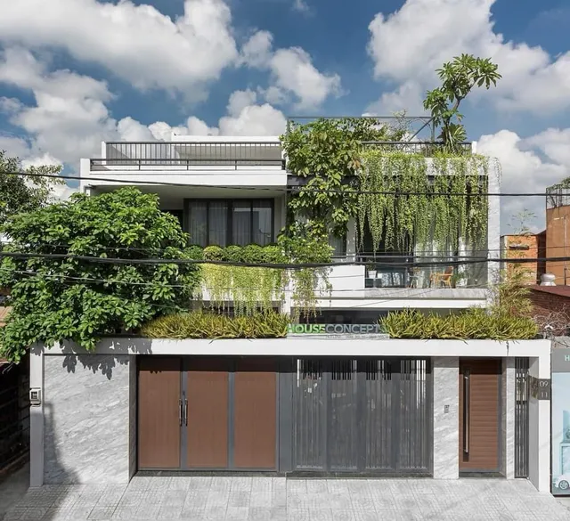 SNOW House: Ngôi nhà đô thị chan hòa ánh sáng và thiên nhiên