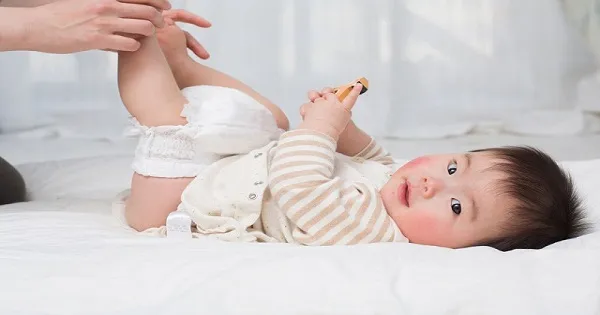 Có nên đóng bỉm 24/24 cho trẻ sơ sinh? Lời khuyên đúng