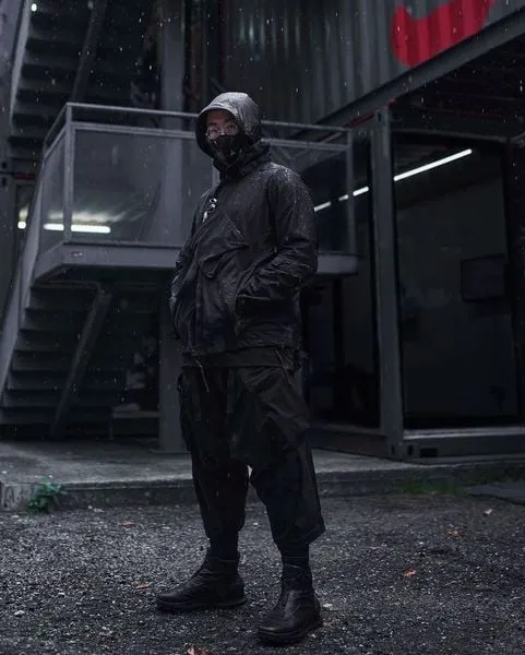 Techwear là gì? Khám phá phong cách Techwear Style cá tính