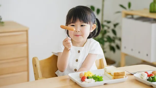 10 món ngon cho bé 4 tuổi giúp con ăn ngon, lớn khỏe mỗi ngày