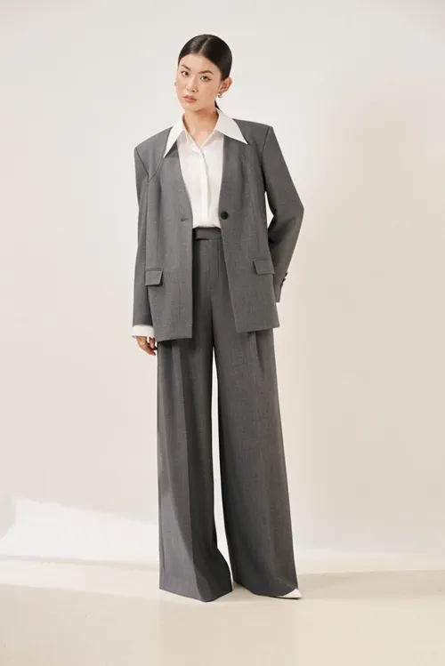 bang-mau-trung-tinh-2025