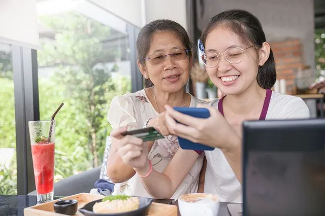 Cách mở tài khoản ngân hàng cho học sinh dưới 18 tuổi