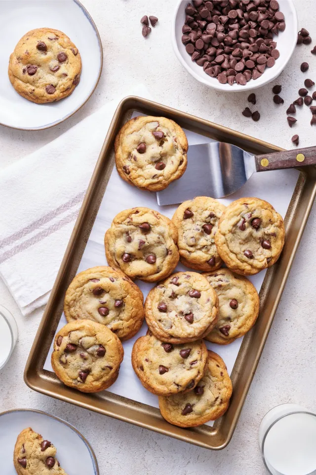 Công thức bánh quy chocolate chip mềm dai chuẩn tiệm bánh