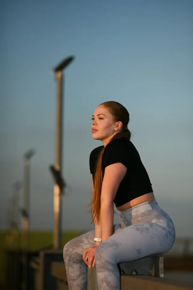 Mách bạn một số cách tạo dáng selfie đẹp không thể bỏ qua