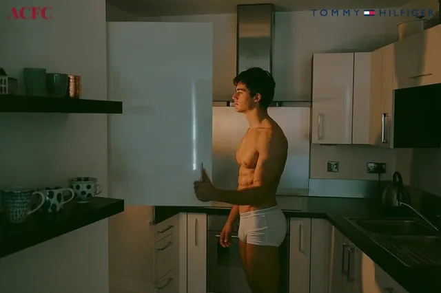 Tommy Hilfiger Underwear & Swimwear: Chất Mỹ Trong Những Thiết Kế Gần Gũi Nhất Với Cơ Thể