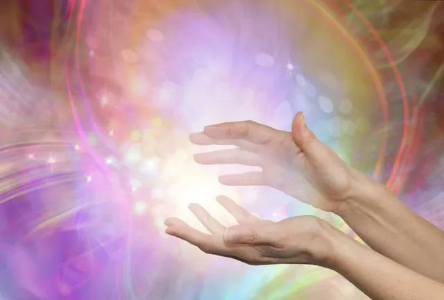 hands-energy-what-is-chi.jpg.710a6c3da9e44ea7c0af4aebfdb8f98b
