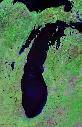330px-Lake_Michigan_Landsat_Satellite_Photo