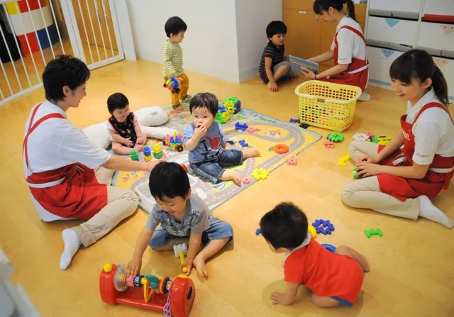 Có nên cho con đi trẻ sớm? Độ tuổi phù hợp và lưu ý