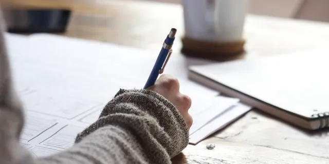 Top website luyện thi IELTS Speaking miễn phí hiệu quả