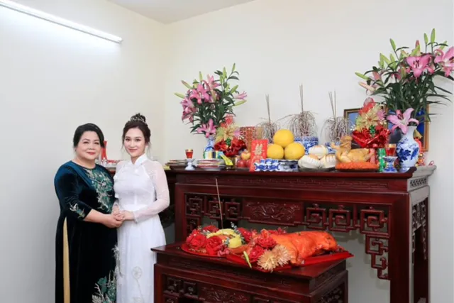 Cách trang trí bàn thờ gia tiên ngày cưới chuẩn phong thuỷ
