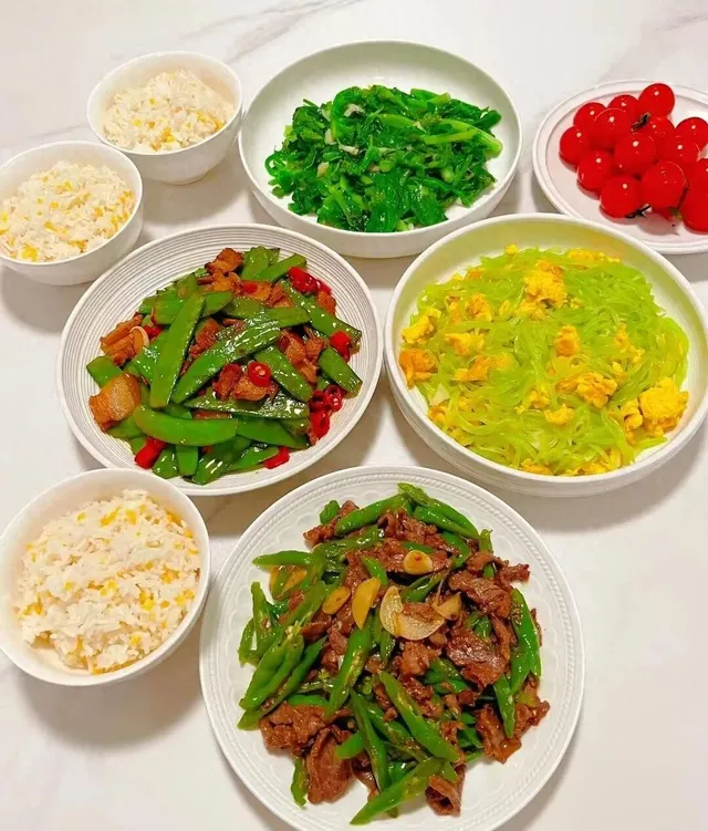 Thực đơn bữa tối cả tuần ngon miệng để không lo hôm nay ăn gì