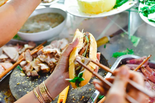 Giải mã sức hút của chiếc bánh mì Hội An ngon nhất Việt Nam