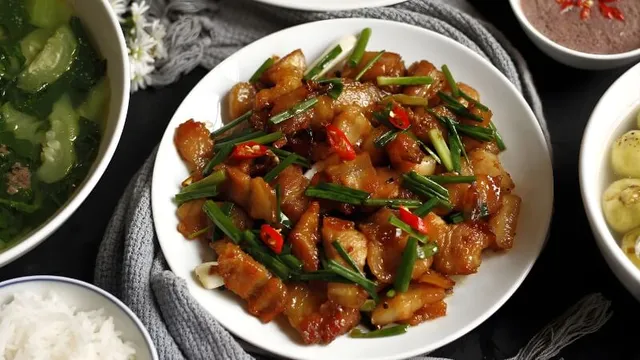 35+ món ăn đưa cơm ngày hè ngon, mát, nấu nhanh trong 15 phút