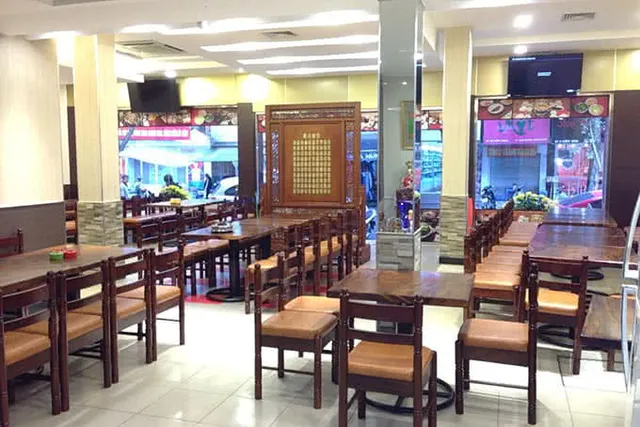 Review chả cá Thăng Long: Hương vị nức tiếng thủ đô