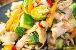 Cách làm chả ức gà cuốn rong biển ngon miệng, đủ chất