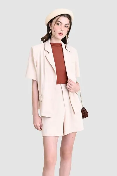 Mẹo chọn áo blazer cho nữ nấm lùn hack dáng cực đỉnh 2026