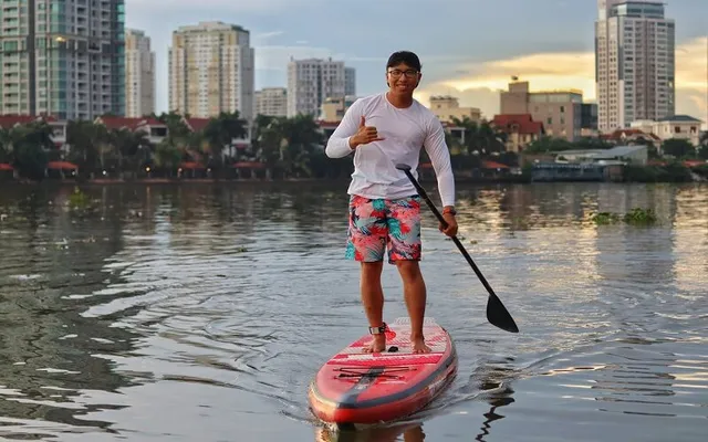 Top địa điểm trải nghiệm chèo SUP cực chill tại Sài Gòn 2026