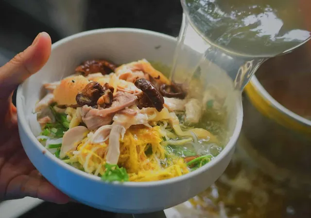 Top 5 quán bún thang ngon nức tiếng tại Hà Nội
