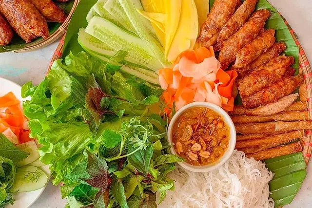 Cẩm nang 21 món ăn Việt Nam không nên bỏ lỡ