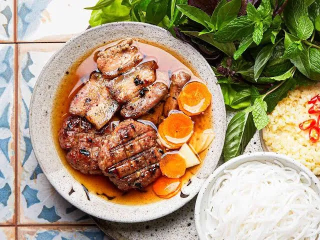 Lý do khiến bún chả tự làm không ngon và cách xử lý