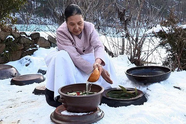 Kimchi là gì? Tìm hiểu nguồn gốc và các loại kimchi nổi tiếng