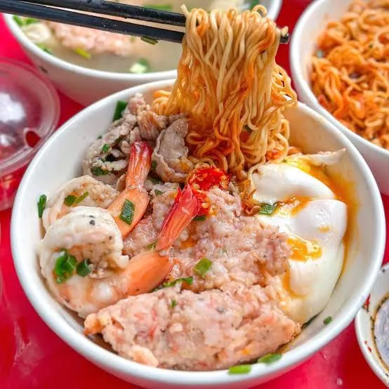 Khám Phá Các Quán "Núp Hẻm" Độc Lạ Tại Phú Nhuận
