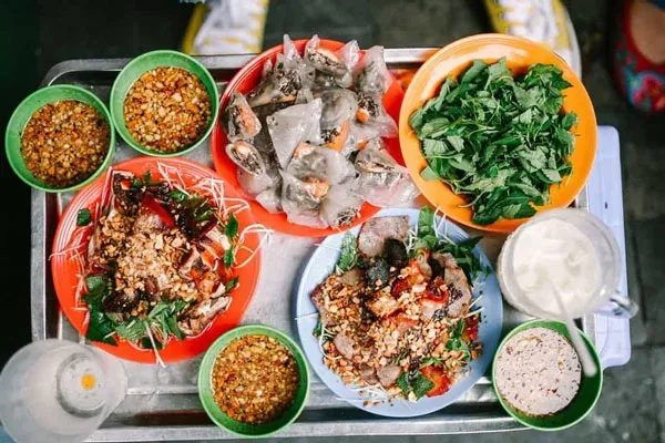 Ẩm thực Hà Nội đã trấn vào khách sắt quốc tế Bảo Sơn: Điều gì xảy ra?