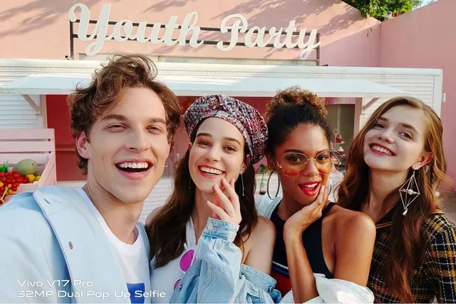 3 mẫu điện thoại camera trượt thời thượng của vivo