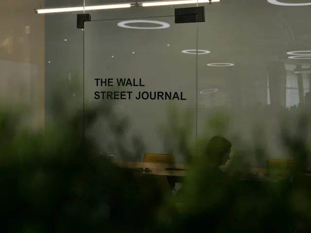 Phòng biên tập kinh tế