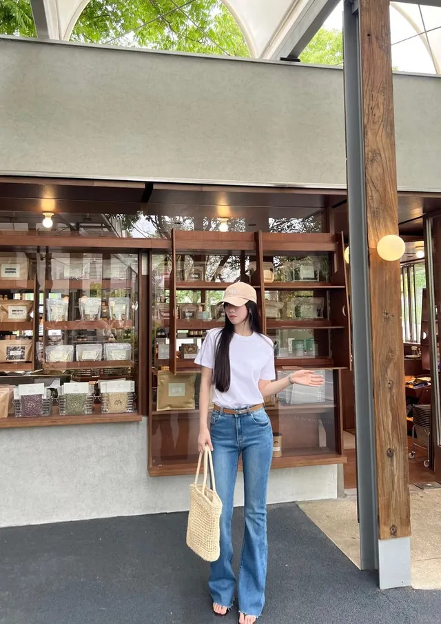 Đi nhập học nên mặc gì? 20+ outfit đẹp, dễ áp dụng