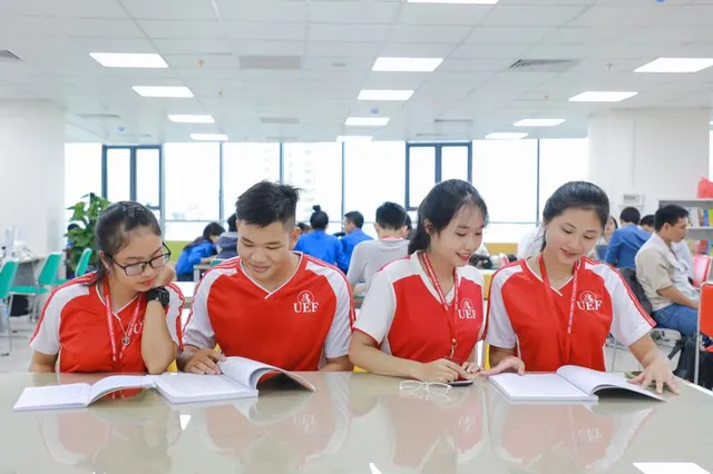 Học phí UEF 2026: Chi tiết và các gói học bổng