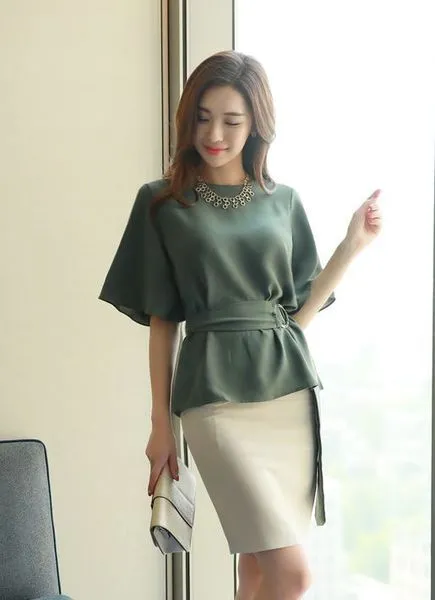 Cách phối áo kiểu công sở đẹp, thanh lịch và dễ áp dụng