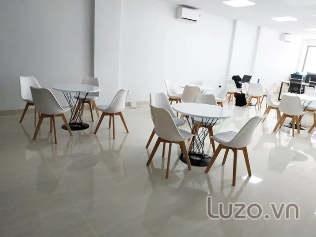 Thiết kế văn phòng công ty BĐS: bố trí đẹp, dễ vận hành