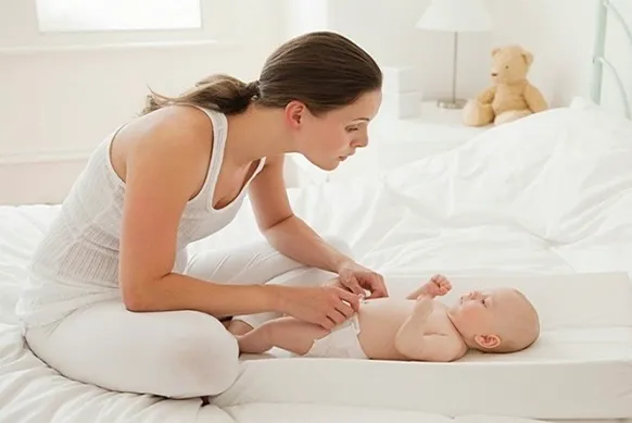 Các loại bỉm cho trẻ sơ sinh dưới 1 tháng tuổi các mẹ nên chọn lựa